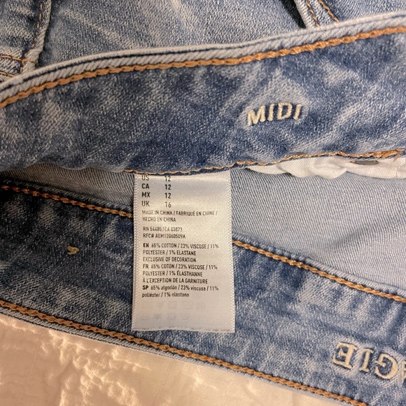 American Eagle Super Super Stretch Midi Shorts - Light Blue - Picture 4 of 4